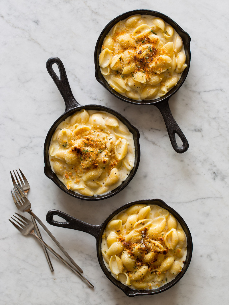 Creamy Skillet Mac and Cheese | Spoon Fork Bacon