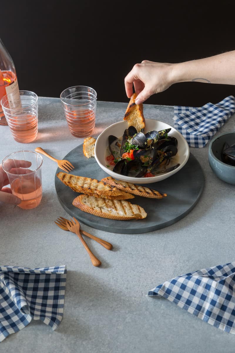 White Wine Steamed Mussels | Spoon Fork Bacon