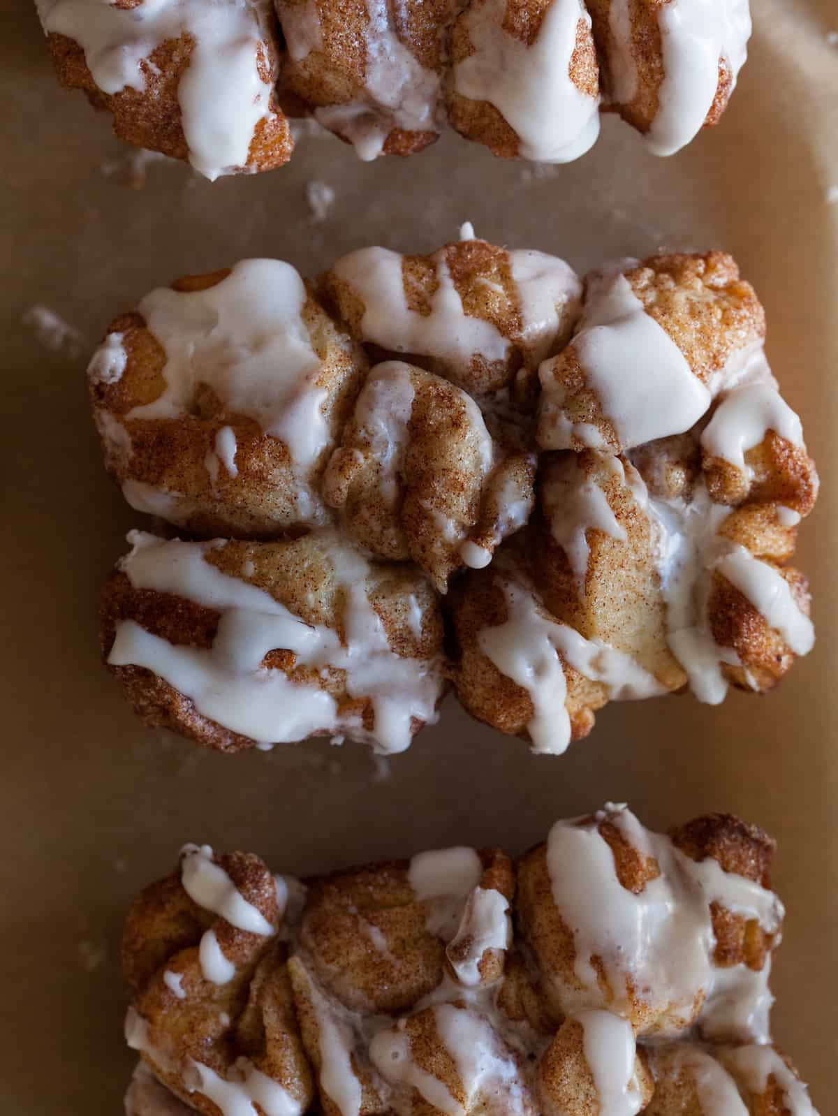 https://www.spoonforkbacon.com/wp-content/uploads/2012/05/cinnamon-sugar-messy-bread-recipe-dessert1-1.jpg
