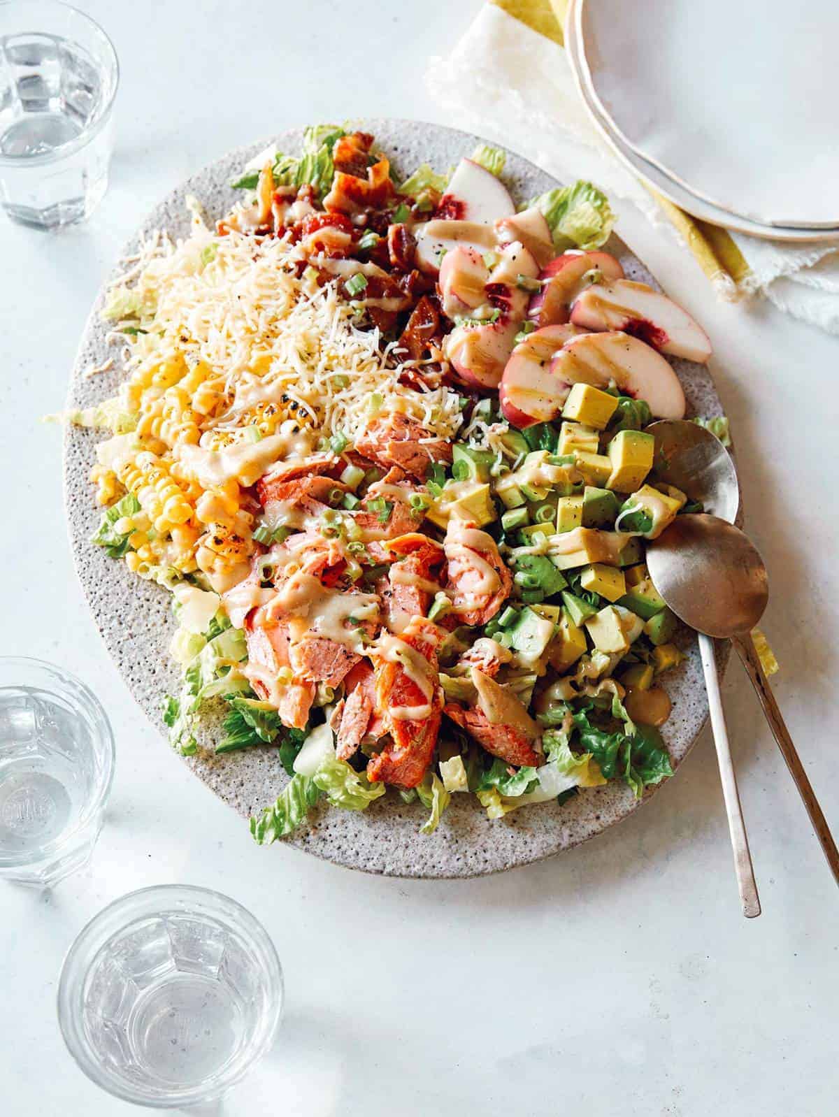 Salmon salad bowl