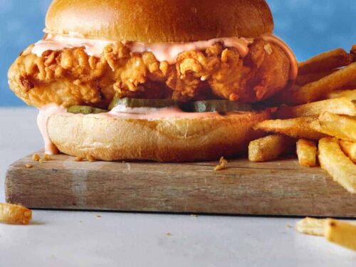 Popeyes Spicy Chicken Sandwich Recipe - GoodStuffAtHome