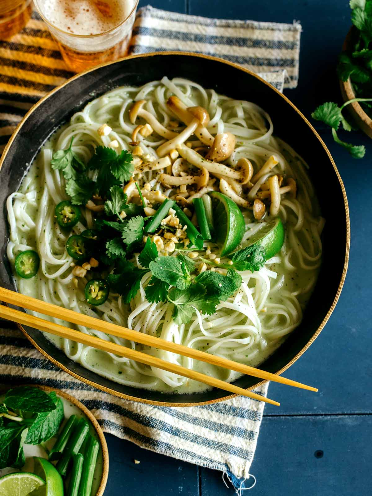 10 Minute Thai Noodle Soup - Hungry Healthy Happy