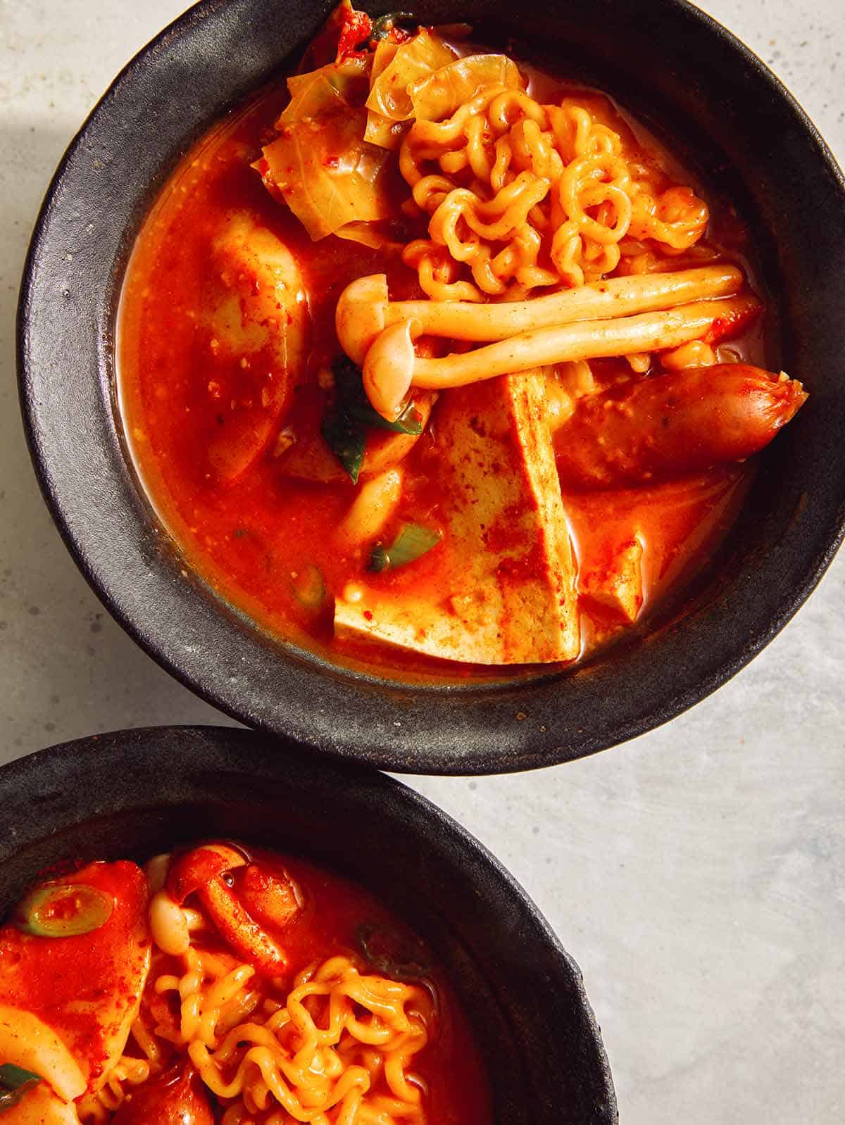 Budae Jjigae (Korean Army Stew) - Spoon Fork Bacon