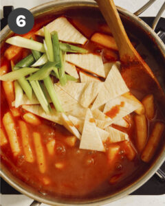 Tteokbokki (Korean Spicy Rice Cakes) - Spoon Fork Bacon